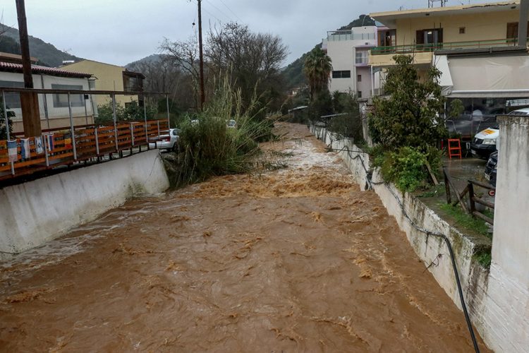 Πλημμύρες στο Φόδελε από το πέρασμα της κακοκαιρίας "Ωκεανίς" από το Ηράκλειο Κρήτης, την Δευτέρα 25 Φεβρουαρίου 2019.
(EUROKINISSI/ΣΤΕΦΑΝΟΣ ΡΑΠΑΝΗΣ)
