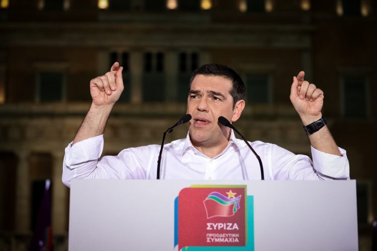 Ïìéëßá ôïõ Ðñùèõðïõñãïý ÁëÝîç Ôóßðñá óôçí êåíôñéêÞ ðñïåêëïãéêÞ óõãêÝíôñùóç ôïõ ÓÕÑÉÆÁ ôçí, ÐáñáóêåõÞ 24 ÌÜç 2019.(EUROKINISSI/ÃÉÙÑÃÏÓ ÊÏÍÔÁÑÉÍÇÓ)