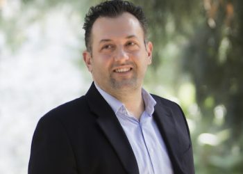 Στρατάκης: “Οι 5 δεσμεύσεις μου για την επόμενη μέρα”