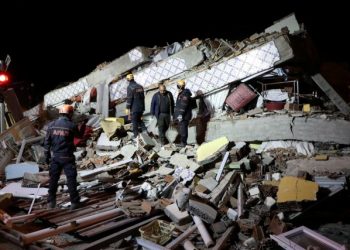 Τουρκία: 41 νεκρoί από τον σεισμό – Οι αρχές τερματίζουν τις επιχειρήσεις διάσωσης