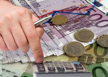 Eurostat: Σχεδόν 1 στα 4 ελληνικά νοικοκυριά δεν μπορούν να πληρώσουν εγκαίρως λογαριασμούς ΔΕΚΟ