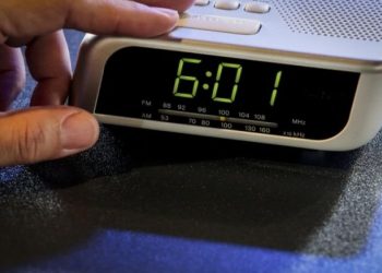 Πόσες ώρες ύπνου χρειαζόμαστε πραγματικά