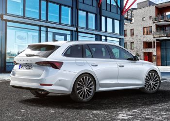 Χίλιοι δημοσιογράφοι για τη Skoda Octavia στην Κρήτη