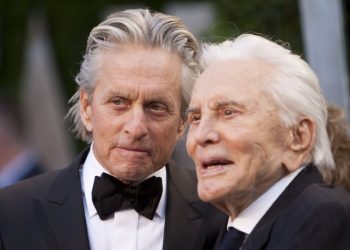 Πέθανε στα 103 του χρόνια ο Κερκ Ντάγκλας