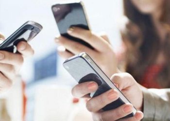 «Φραγή» στους πενταψήφιους αριθμούς στα κινητά