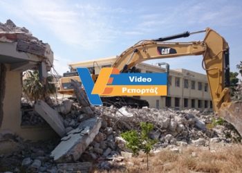 Αυθαίρετα: Οι μπουλντόζες πιάνουν δουλειά- Πράσινο φως» για κατεδαφίσεις (VIDEO)