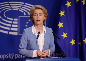 Απαγόρευση εισόδου αλλοδαπών στην ΕΕ για 30 ημέρες εισηγείται η πρόεδρος της Κομισιόν