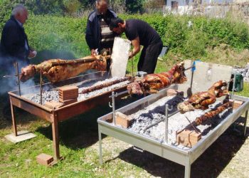 Η κυβέρνηση εξετάζει σοβαρά το ενδεχόμενο να απαγορεύσει το σούβλισμα αρνιού