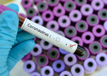 Κορωνοϊός: Τρίτο επιβεβαιωμένο κρούσμα στην Κρήτη – Ένας Γερμανός καθηγητής