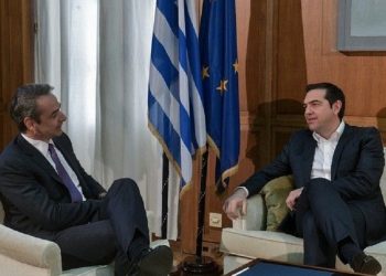 Με βιντεοκλήση η συζήτηση Μητσοτάκη – Τσίπρα  για τον κορωνοϊό