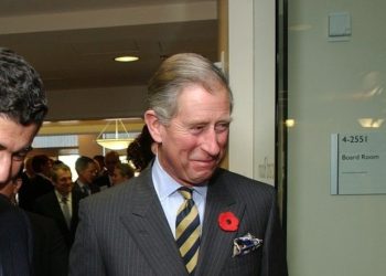 Θετικός στον κορωνοϊό ο πρίγκιπας Κάρολος