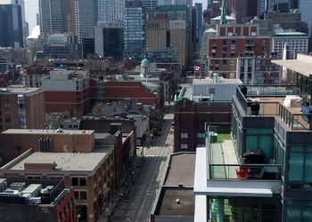 «Ονειρευόμαστε την ημέρα που θα επιστρέψουμε στην καθημερινότητα μετά τον κορωνοϊό»: Ένας Κρητικός που μένει στον Καναδά περιγράφει…(φωτο)