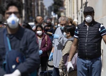 Κορωνοϊός: Άνοιξαν οι πρώτες βιομηχανίες στην Ιταλία