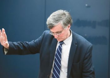 Τσιόδρας: Ποιοι πρέπει να φορούν τις μάσκες – Υπάρχει διχογνωμία