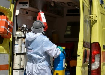 Πάνω από 150 κρούσματα κορωνοϊού σε δομή φιλοξενίας μεταναστών