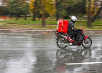 Διανομείς κούριερ Ηρακλείου: Κραυγή αγωνίας για τις εργασιακές συνθήκες με κορωνοϊό