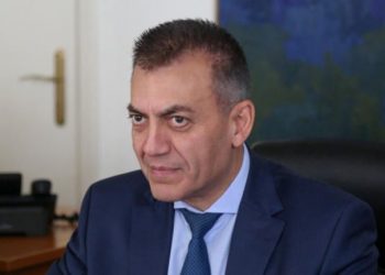 Βρούτσης για 800 ευρώ, αιτήσεις, συντάξεις δώρο Πάσχα και νέες κατηγορίες