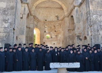 Οι κληρικοί της Μεσαράς δίνουν το καλό παράδειγμα – Προσφέρουν ιατρικό υλικό