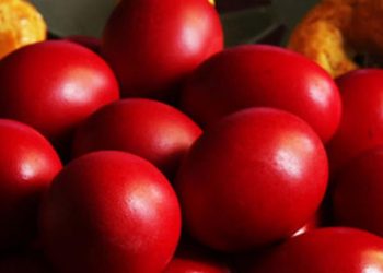 Γνωρίζετε γιατί βάφουμε τα αυγά κόκκινα την Μεγάλη Πέμπτη;