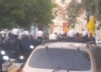 Δεκαοχτώ προσαγωγές: Ζητούσαν να γίνει περιφορά του επιταφίου