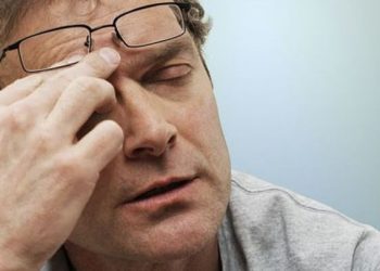 Κορωνοϊός: Είναι ο πόνος στα μάτια σύμπτωμα του ιού;