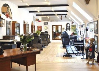 Σε απόγνωση οι ιδιοκτήτες των tattoo studios