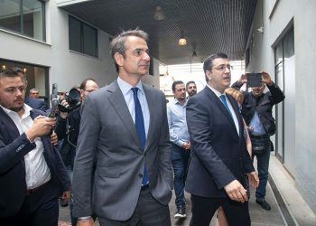 Μητσοτάκης: Μέχρι τις 15 Ιουνίου θα ανοίξουν τα χερσαία σύνορα για τον οδικό τουρισμό