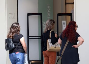 Πώς «κύλησε» η πρώτη μέρα λειτουργίας για την αγορά του Ηρακλείου – Τι ζητούν οι έμποροι (φωτογραφίες)