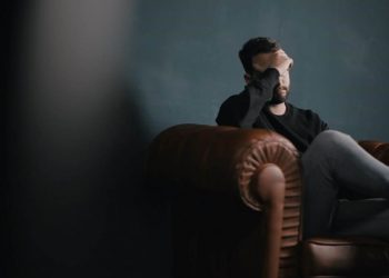 «Καμπανάκι» για την απώλεια 250.000 θέσεων εργασίας