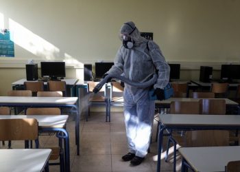 Σχολεία: Πάνω από 73.000 εκπαιδευτικοί παρουσιάστηκαν χθες παρά τη στάση εργασίας της ΟΛΜΕ