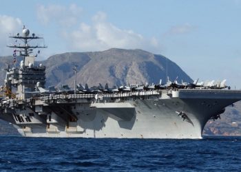 Επίσκεψη με νόημα στη ναυτική βάση της Σούδας – Τι θα δουν οι Πάιατ και Παναγιωτόπουλος