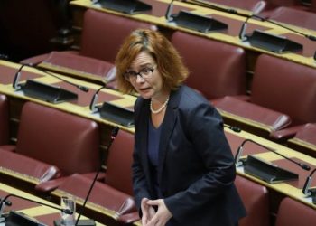 Δάσκαλοι κατά Σκουφά: «Ψεκασμένο το επιχείρημά» της για τα «αγγλικά στα νηπιαγωγεία»