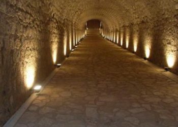 Τελετή μνήμης στη Στοά Μακάσι