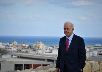 Μήνυμα του Δημάρχου Ηρακλείου Βασίλη Λαμπρινού για την έναρξη των Πανελλαδικών Εξετάσεων