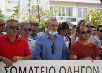 Στο πλευρό των οδηγών τουριστικών λεωφορείων Κρήτης ο Σωκράτης Βαρδάκης