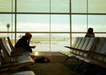 ΤτΕ: Ο Μάιος “εξαφάνισε” τις ταξιδιωτικές εισπράξεις