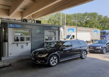 Μόνο με εργαστηριακή βεβαίωση η είσοδος στη χώρα