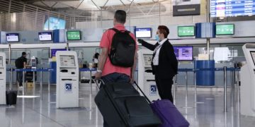 Κορωνοϊός: Βρέθηκαν θετικά πέντε δείγματα τουριστών