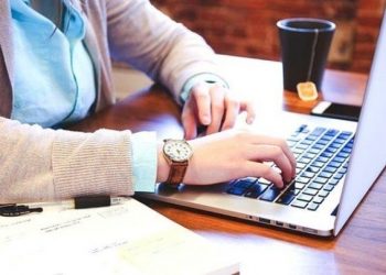 Από Σεπτέμβριο τα μαθήματα στο εξ αποστάσεως πρόγραμμα επιμόρφωσης εκπαιδευτικών για τη διδασκαλία της ελληνικής ως ξένης γλώσσας που υλοποιεί το ΚΕΓ