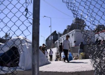 Παράταση στις συμβάσεις ορισμένου χρόνου των εργαζόμενων σε ΚΥΤ