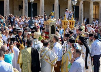 Η Ιερά Σύνοδος λέει "όχι" στην αναστολή των λιτανειών – "Θα διεξαχθούν κανονικά", υποστηρίζει