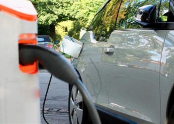 Πώς να αγοράσετε με επιδότηση ηλεκτρικά οχήματα