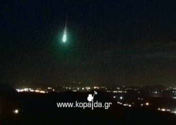 Σπάνιο φαινόμενο στον ουρανό της Ελλάδας έκανε τη νύχτα μέρα (VIDEO)