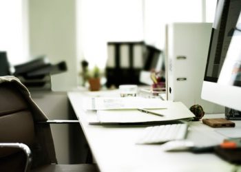 Υπερωρίες λόγω καραντίνας: Αλλάζει η διάταξη μετά τις αντιδράσεις