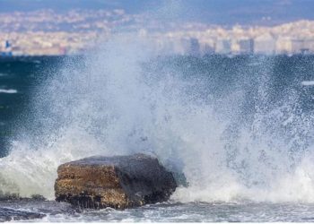 Θυελλώδεις άνεμοι έως 148 χλμ./ώρα το μεσημέρι της Τετάρτης