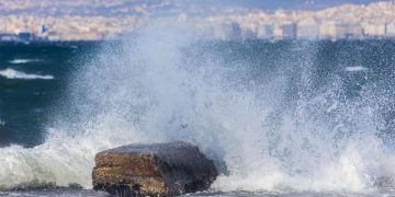Θυελλώδεις άνεμοι έως 148 χλμ./ώρα το μεσημέρι της Τετάρτης