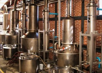 Δεσμεύσεις για τα οινοστάφυλα, την οινική απόσταξη και το…ελαιόλαδο!