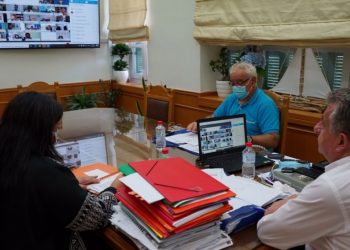 Τηλεδιάσκεψη για την διαχείριση τυχόν περιστατικών COVID-19 στις σχολικές μονάδες