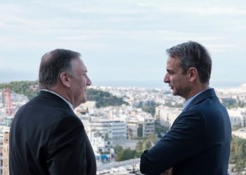 Στη βάση της Σούδας Μητσοτάκης και Πομπέο