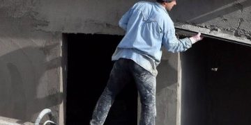 Ηράκλειο: Στο πλευρό των εργαζομένων στην Υγεία, οι οικοδόμοι